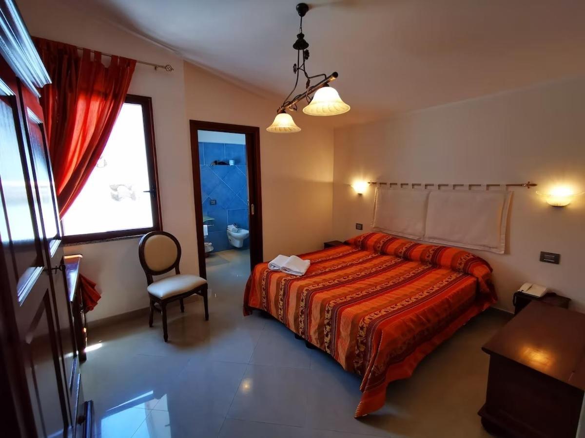 Hotel Hieracon Carloforte  Eksteriør billede